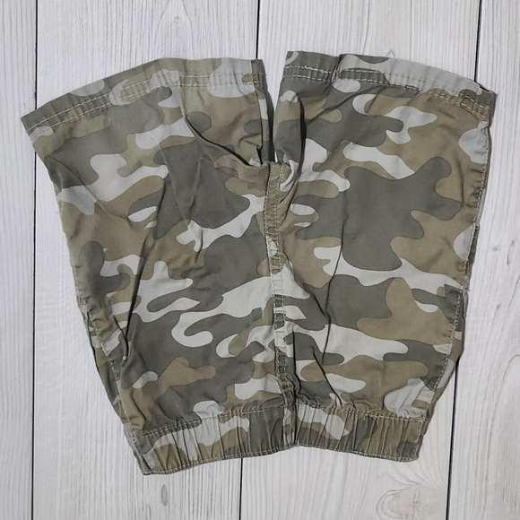Circo Camouflage Kids Shorts - Green and Gray Size 18 Mo - Picture 6 of 8
